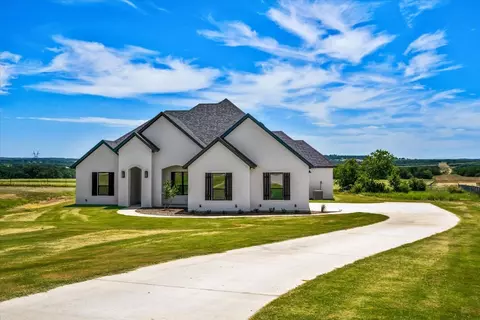 3043 Infinity Dr, Weatherford, TX 76087