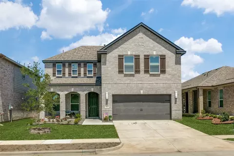 925 West Dr, Aubrey, TX 76227