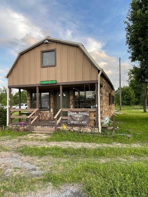 105 E Cedar Creek Pkwy, Kemp, TX 75143