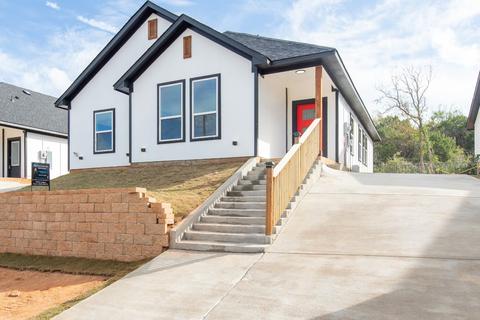 809 Tepee Trl, Granbury, TX 76048