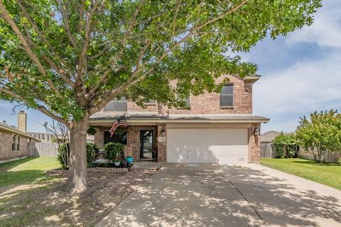 404 Creek Terrace Dr, Saginaw, TX 76131