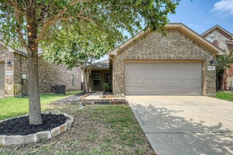 6037 Mountain Robin Ct, Fort Worth, TX 76244