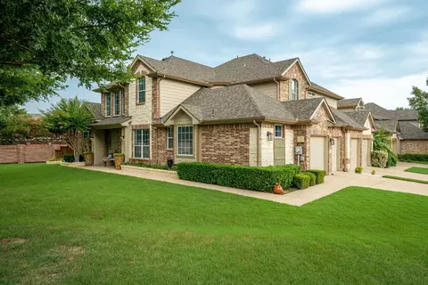 4101 Cobblestone Dr, Carrollton, TX 75007