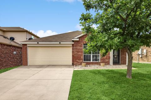 6305 Spring Ranch Dr, Fort Worth, TX 76179