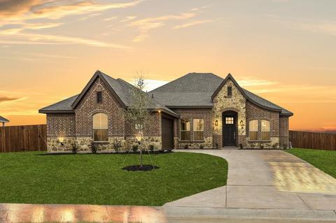 12724 Whispering Wind Dr, Godley, TX 76044
