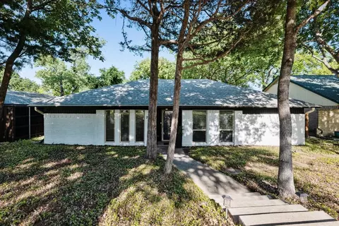 2306 Owens Blvd, Richardson, TX 75082
