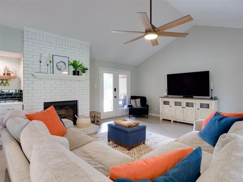 228 Aspenway Dr, Coppell, TX 75019