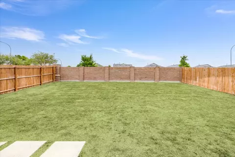 408 Falling Star Dr, Haslet, TX 76052 photo 22