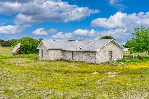 292 Sunny Ln #A, Bells, TX 75414
