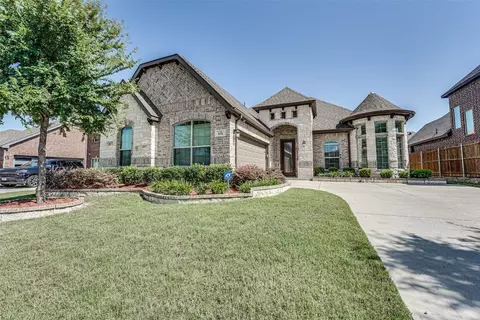 131 Red Pine Dr, Red Oak, TX 75154