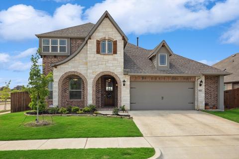 8820 White Rock Ln, Roanoke, TX 76262