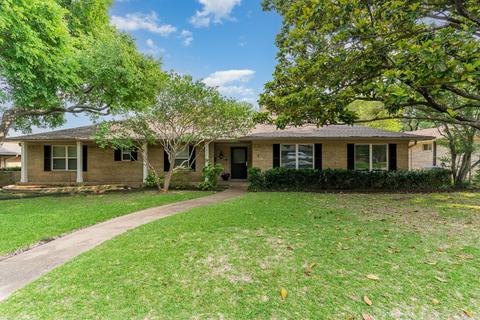 7334 Blairview Dr, Dallas, TX 75230