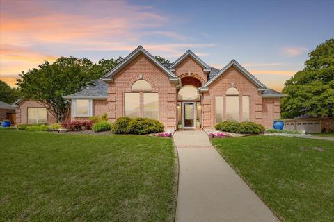 1074 Oak Valley Dr, Keller, TX 76248