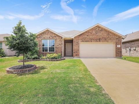 1044 Waverly Dr, Van Alstyne, TX 75495