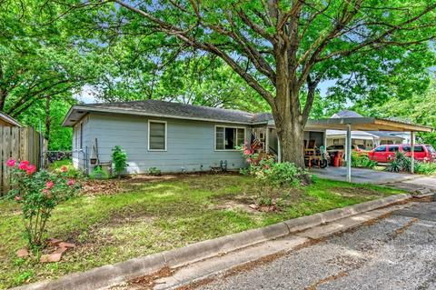 1519 Oriental St, Bonham, TX 75418