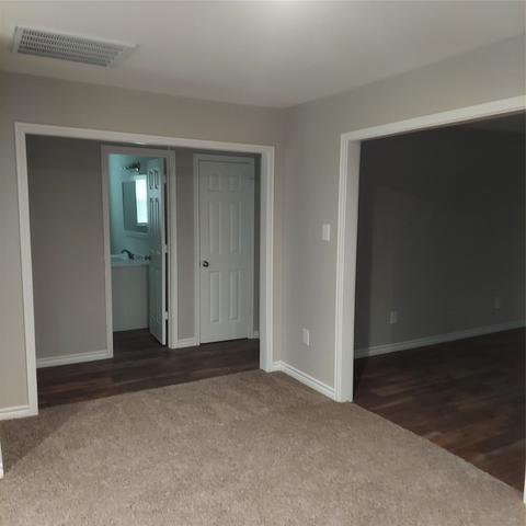 312 E Nelson St E, Bowie, TX 76230 photo 5