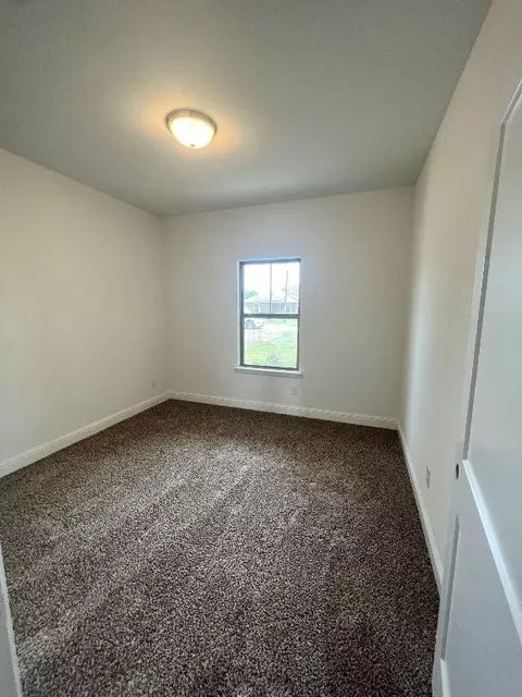 322 E Lloyd St, Krum, TX 76249 photo 14
