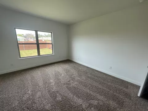 322 E Lloyd St, Krum, TX 76249 photo 18