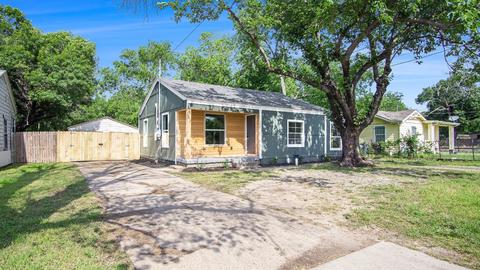 904 S Hughes Ave, Fort Worth, TX 76105