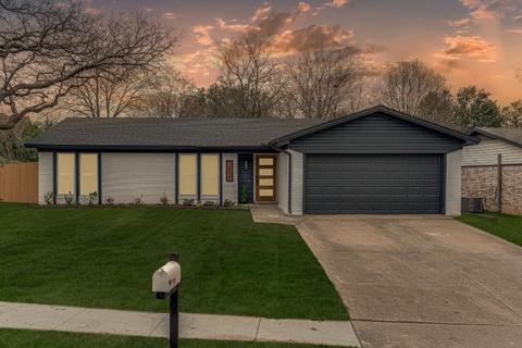 3317 Meadow Wood Ln, Bedford, TX 76021