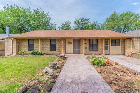 523 Falling Leaves Dr, Duncanville, TX 75116