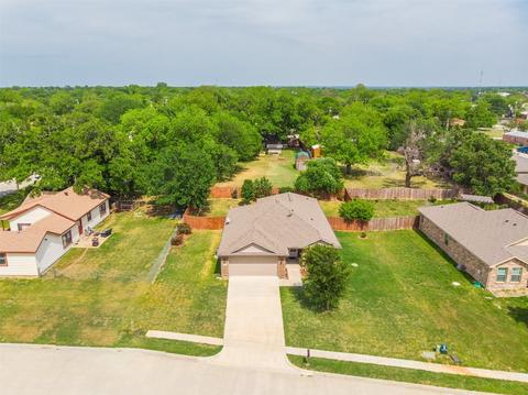 244 Walnut Bend Rd, Springtown, TX 76082 photo 2