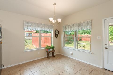 244 Walnut Bend Rd, Springtown, TX 76082 photo 9