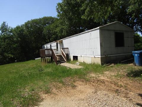 125 E Stephens Dr, Gun Barrel City, TX 75156