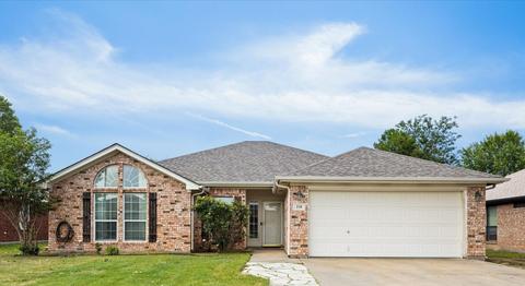 218 Preston Dr, Cleburne, TX 76033