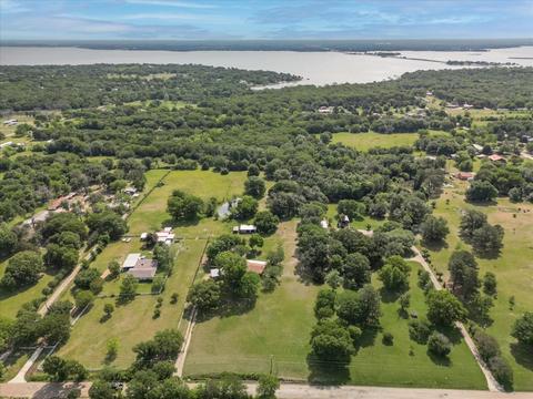 935 Pritchett Ln, Kemp, TX 75143