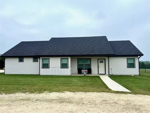 1005 Brentley Dr, Hico, TX 76457
