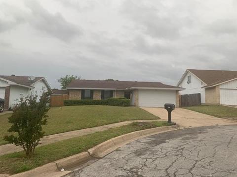 7971 Southbrook Cir, Fort Worth, TX 76134