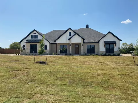 5830 Harper Dr, Midlothian, TX 76065