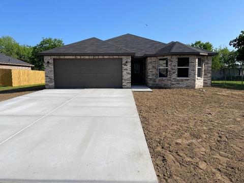 212 SW 14th St, Mineral Wells, TX 76067
