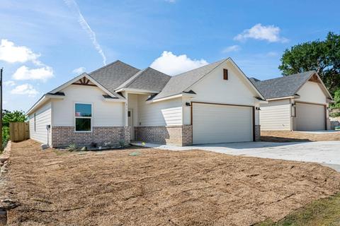811 Pease River Dr, Granbury, TX 76048