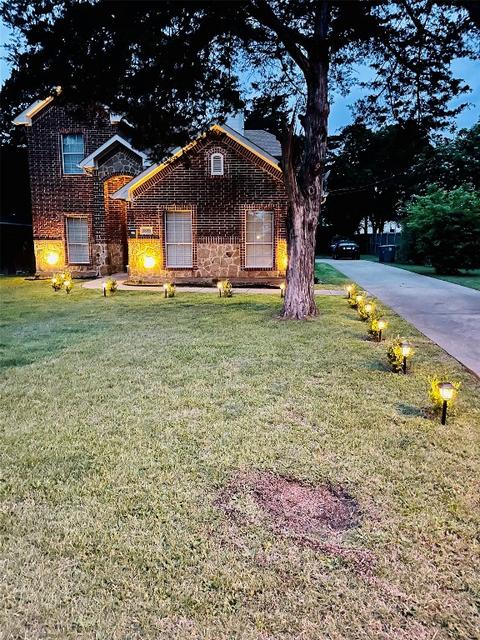3835 Crepe Myrtle Ln, Dallas, TX 75233