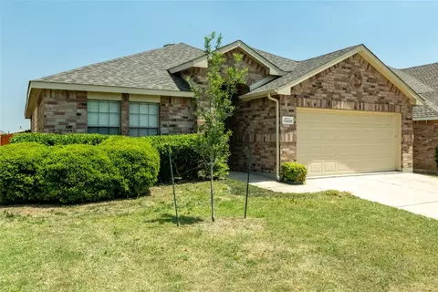 13208 Alyssum Dr, Fort Worth, TX 76244