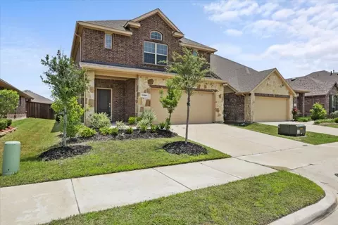 2750 Pease Dr, Forney, TX 75126