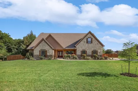 4717 S Sunset S Cir, Fort Worth, TX 76244
