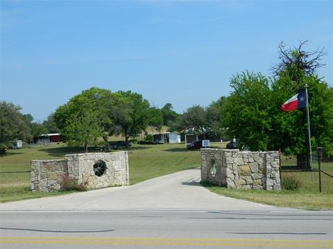 1425 Florence Dr, Azle, TX 76020