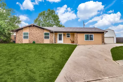 1125 Reed Cir, Howe, TX 75459