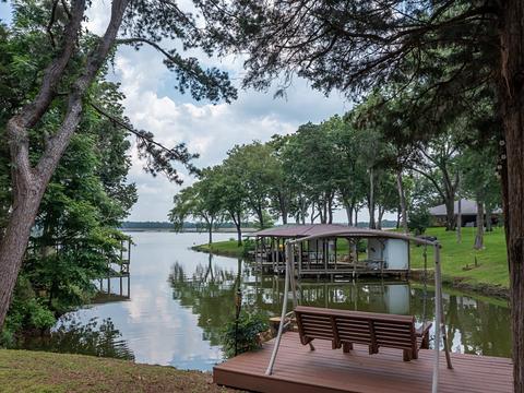719 Anderson County Rd, Frankston, TX 75763