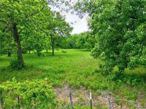 533 County Road 167, Whitesboro, TX 76273