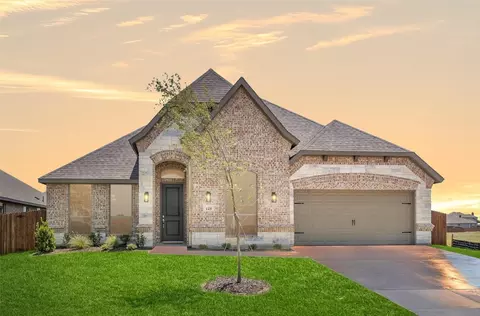 128 Mockingbird Hill Dr, Joshua, TX 76058
