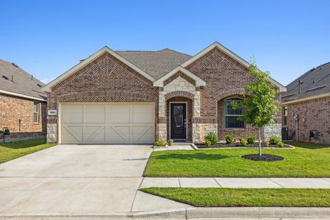 5821 Priory Dr, Aubrey, TX 76227