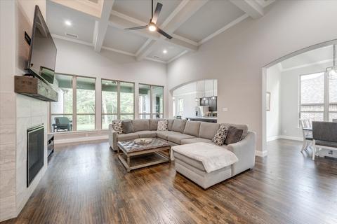 204 Waterview Ct, Hickory Creek, TX 75065