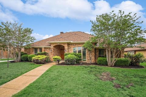 2217 Southern Cir, Carrollton, TX 75006