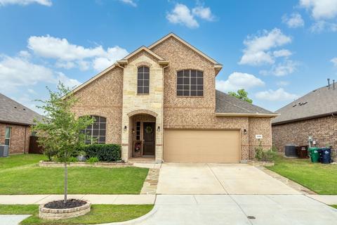 2204 Corsair Ln, Denton, TX 76210