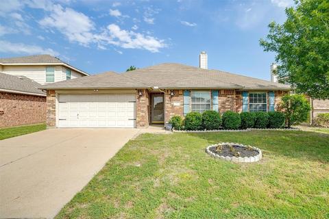 917 Mesa Vista Dr, Crowley, TX 76036