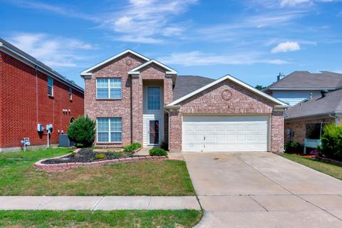 1040 Cottonbelt Dr, Saginaw, TX 76131